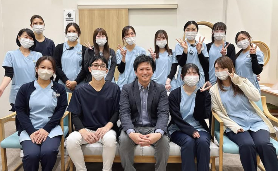 そらいろ歯科医院 集合写真